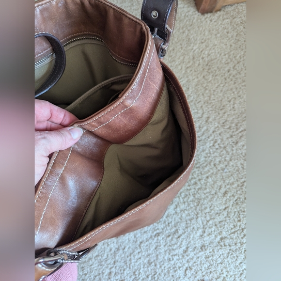 Coach Rich Brown Leather Shoulder Bag - Picture 4 of 7